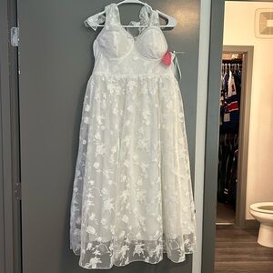 White new with tags lace flower dress. Size 16